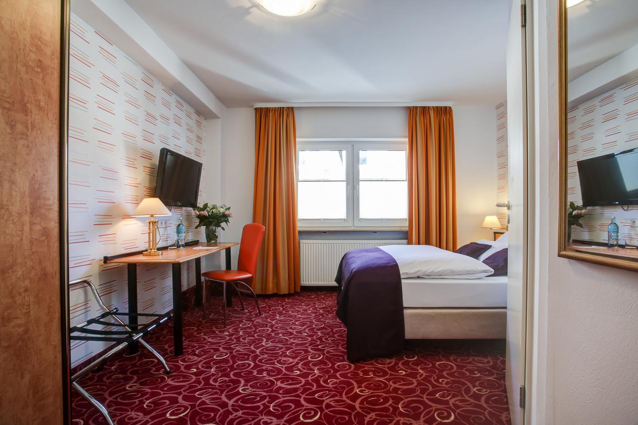 Rhein Neckar Hotel MHG Dış mekan fotoğraf